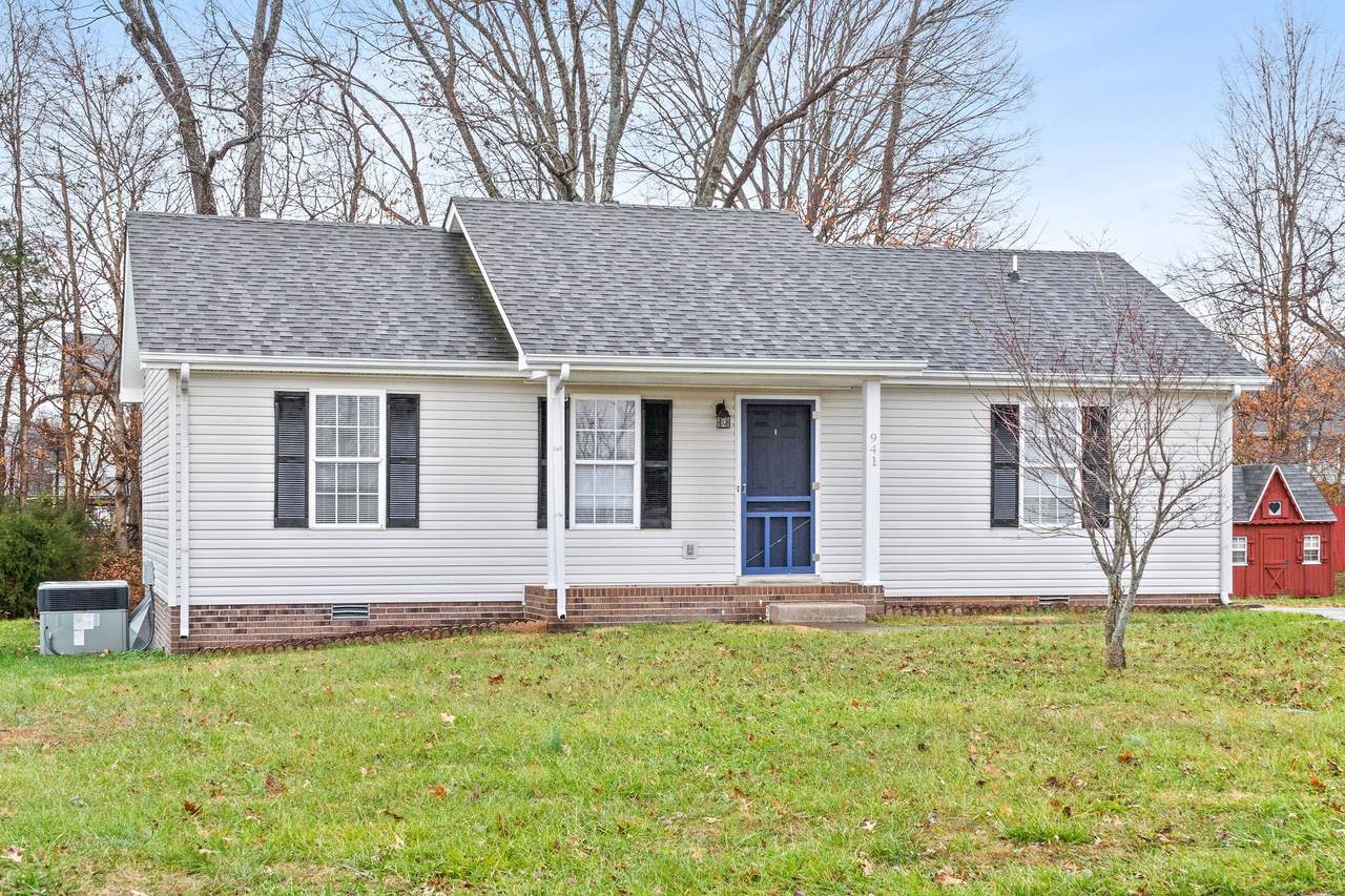941 Crabapple Ln - Photo 1