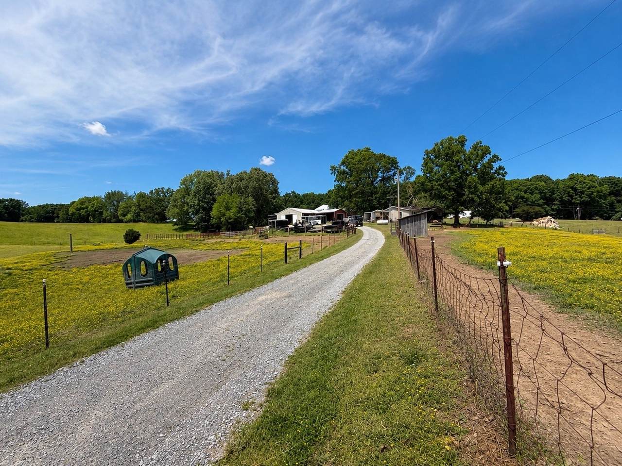 1126 Cedar Creek Rd - Photo 1