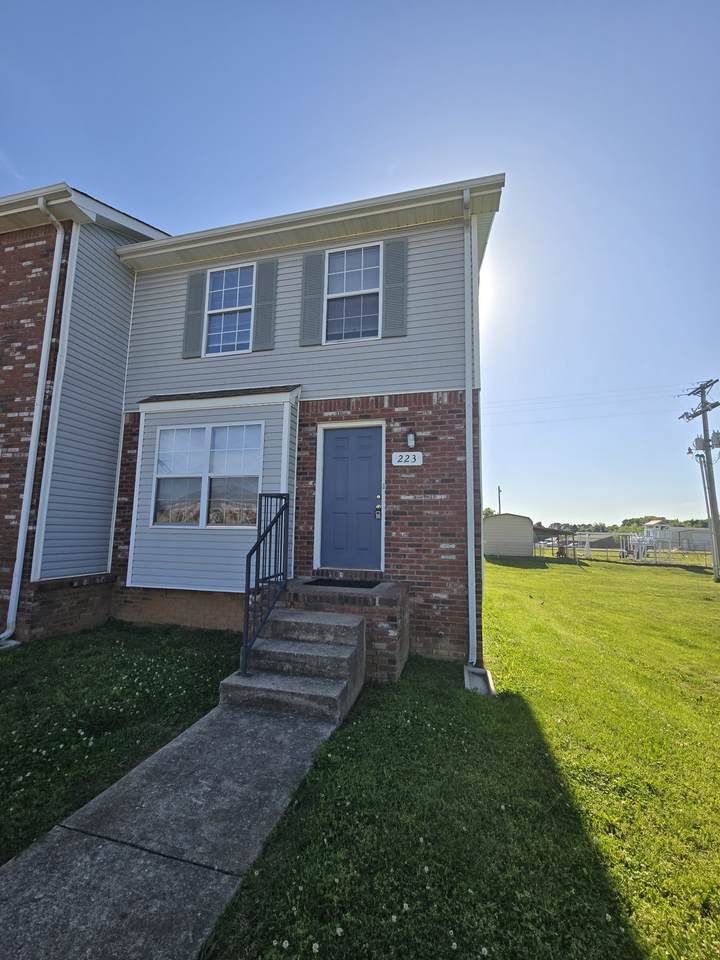 223 Tree Line Dr - Photo 1