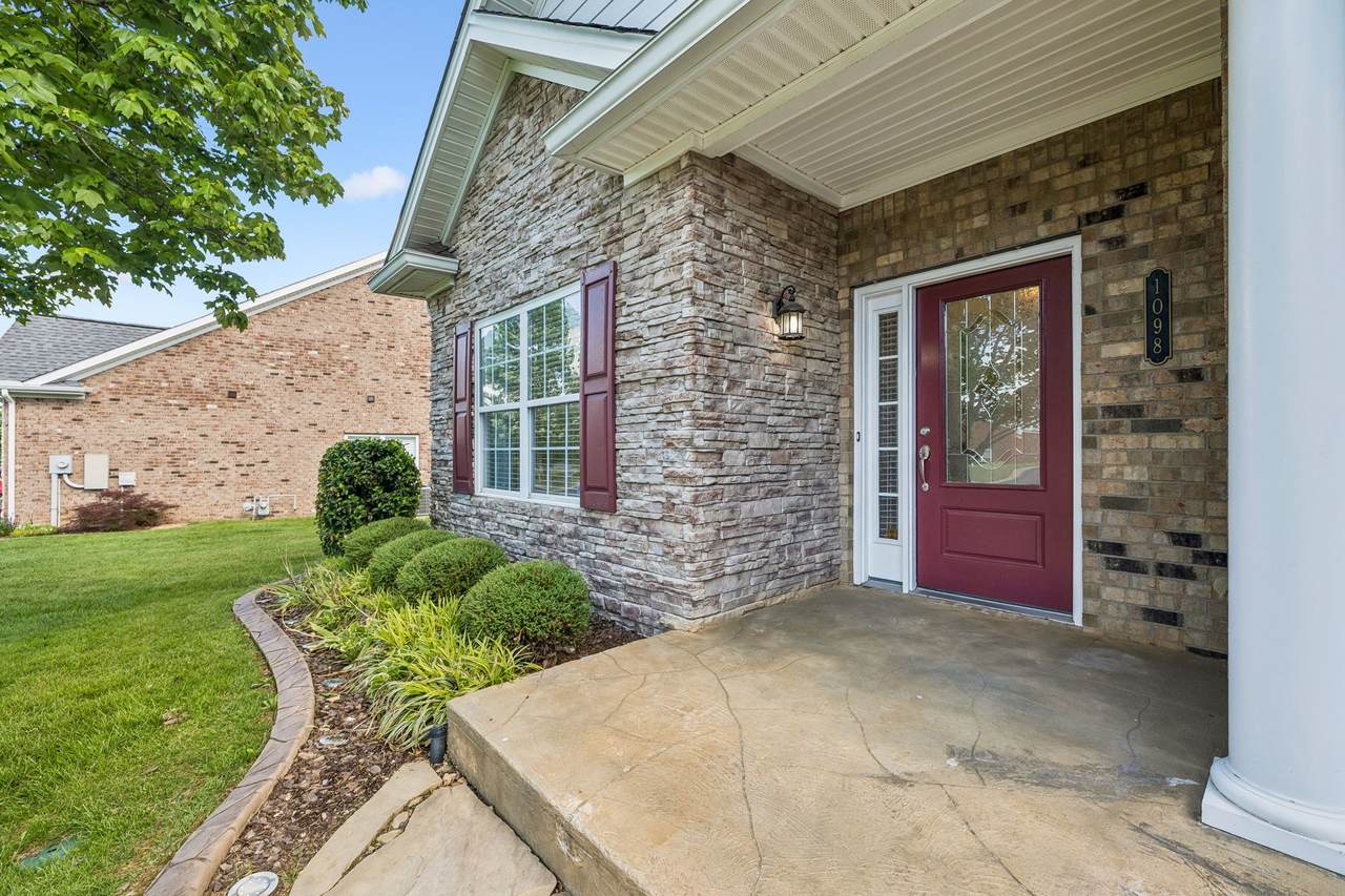 https://bt-photos.global.ssl.fastly.net/nashville/1280_boomver_1_RTC3208561-1.jpg