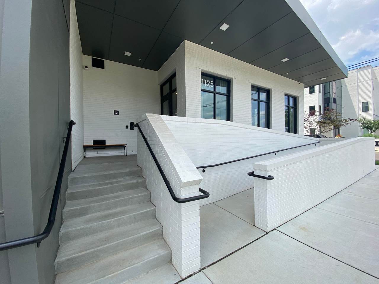 https://bt-photos.global.ssl.fastly.net/nashville/1280_boomver_1_RTC3211064-1.jpg