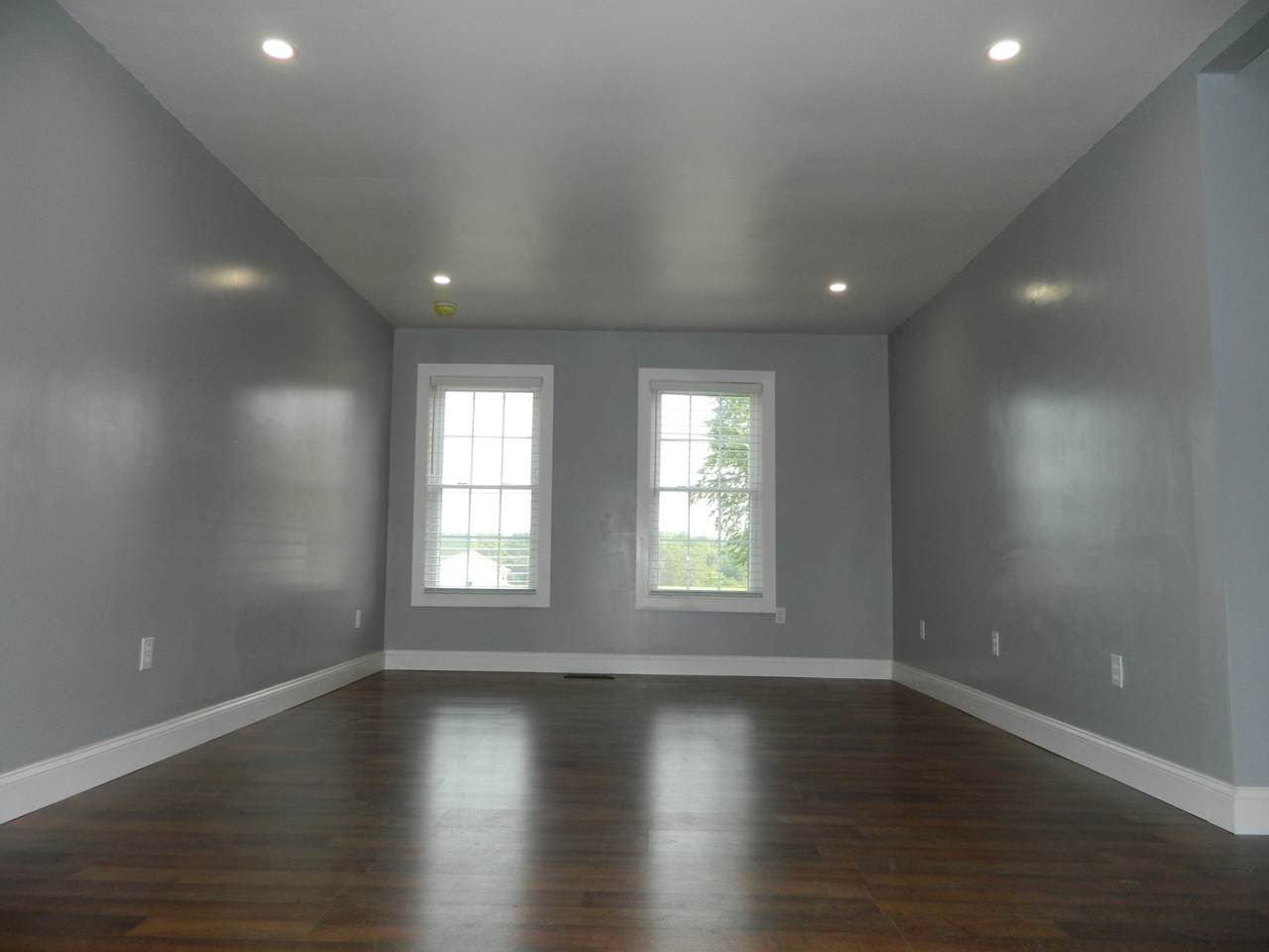 https://bt-photos.global.ssl.fastly.net/nashville/1280_boomver_1_RTC3211112-1.jpg