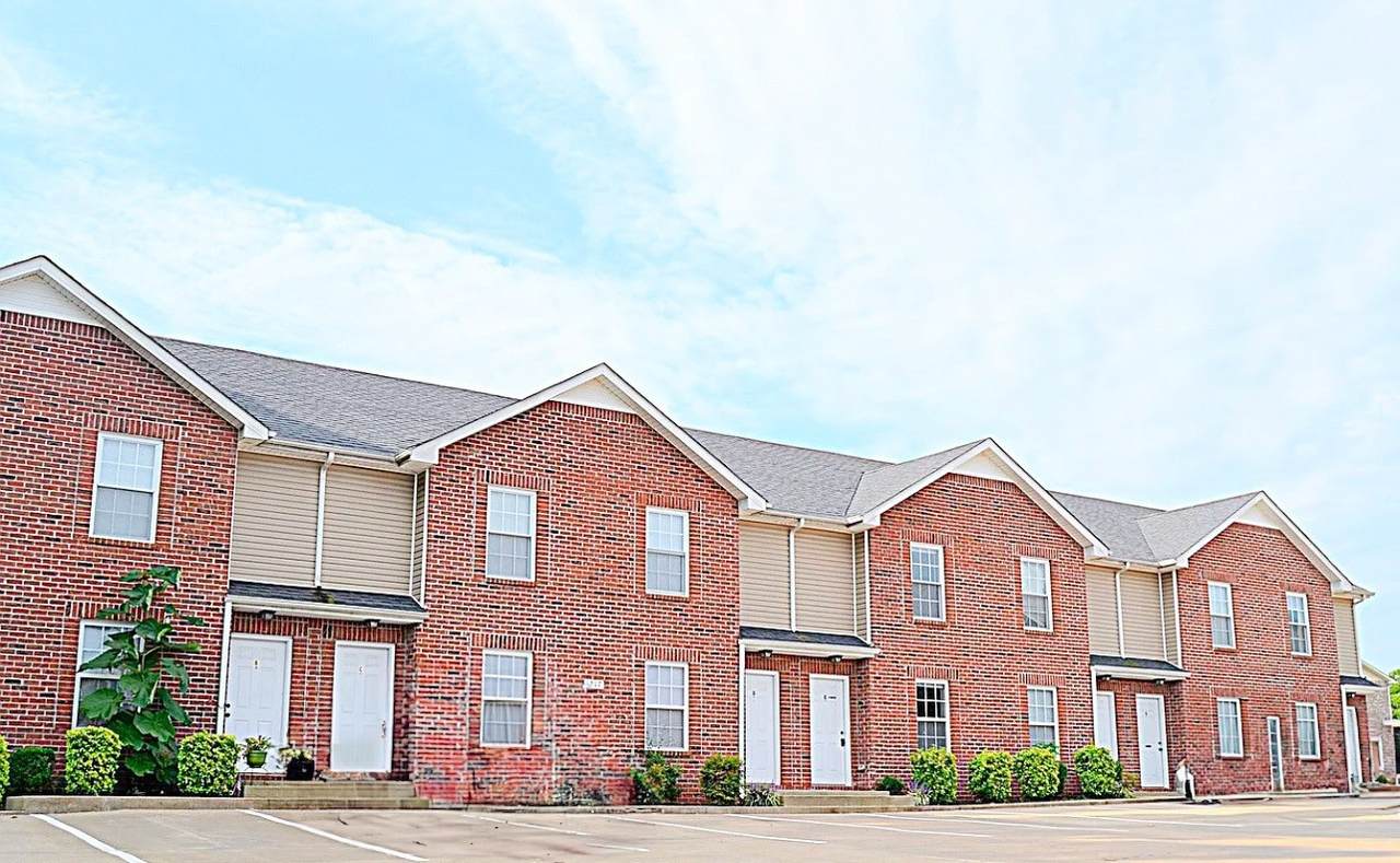 2268 Mccormick Ln - Photo 1