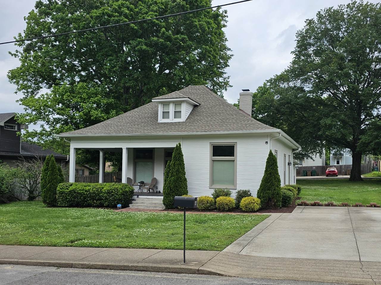 11 Waters Ave - Photo 1