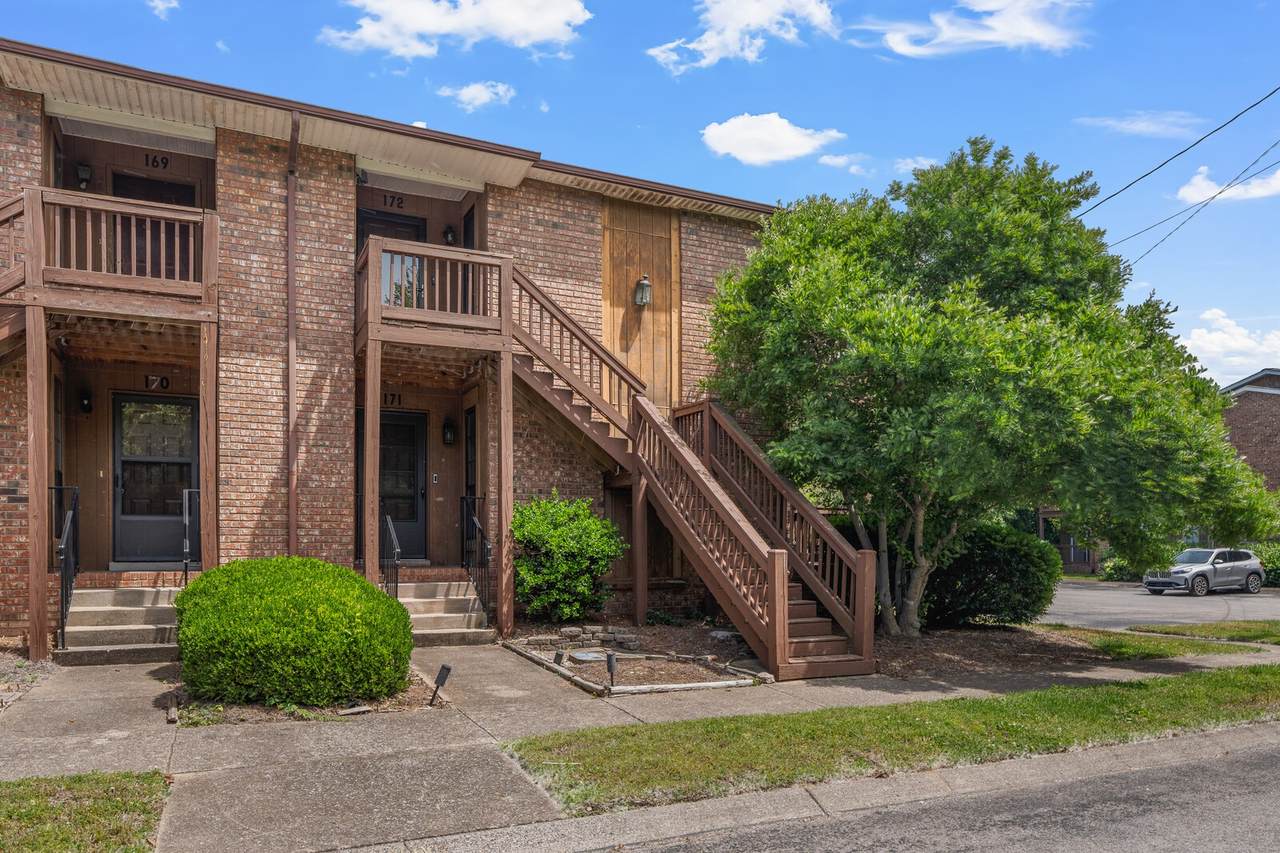 172 Brooke Castle Dr - Photo 1