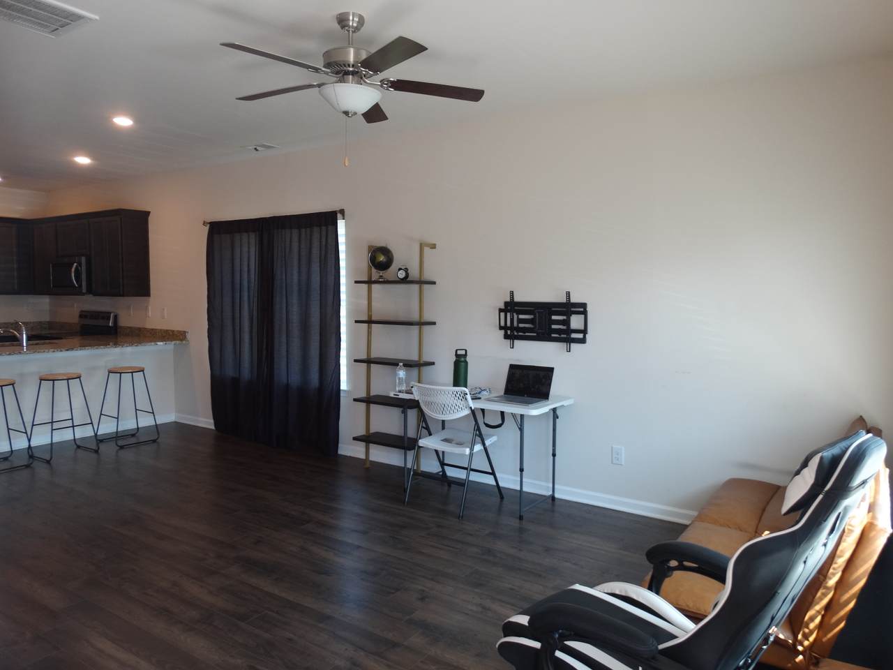 https://bt-photos.global.ssl.fastly.net/nashville/1280_boomver_2_RTC3211443-1.jpg