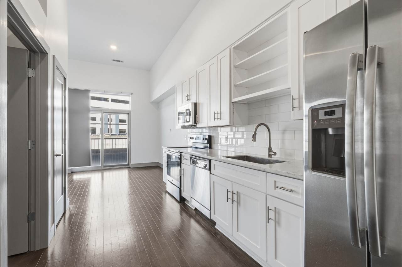 2407 8th Ave - Photo 1