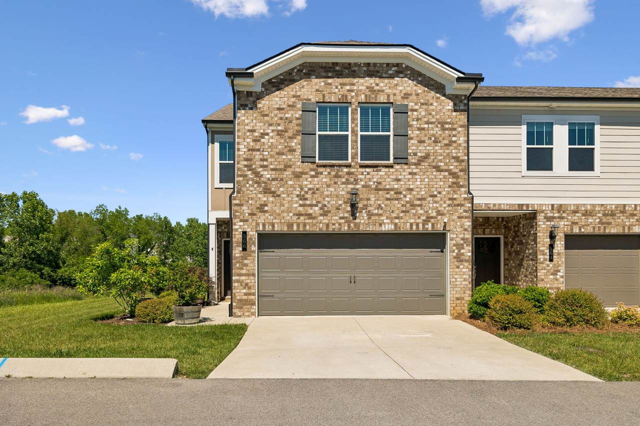 366 Coleman Ct - Photo 1