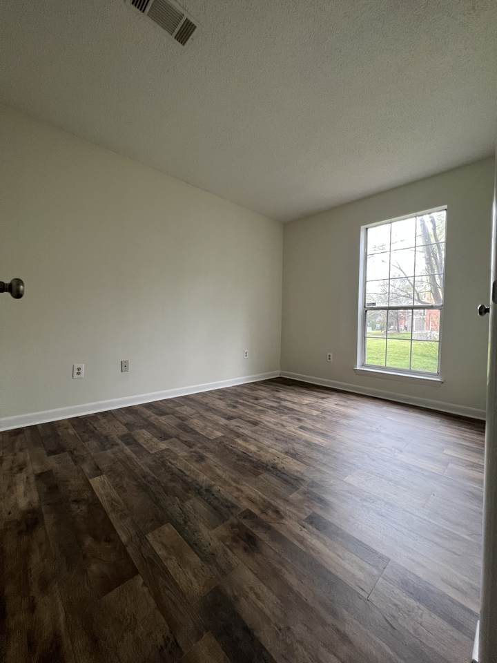 https://bt-photos.global.ssl.fastly.net/nashville/1280_boomver_1_RTC3214289-1.jpg