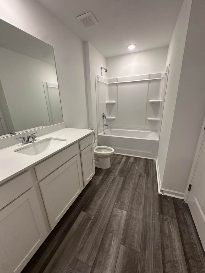 https://bt-photos.global.ssl.fastly.net/nashville/1280_boomver_1_RTC3214992-1.jpg