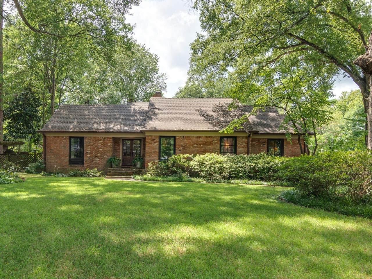 65 Laverne Ln - Photo 1