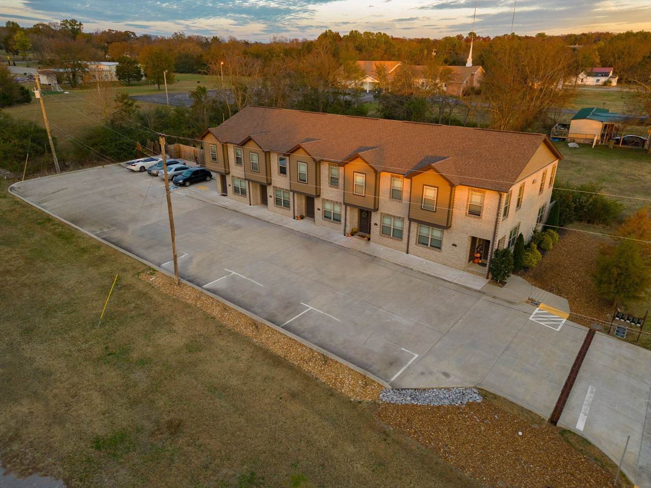 935 Bluebird Rd - Photo 1