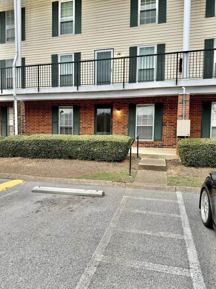 https://bt-photos.global.ssl.fastly.net/nashville/1280_boomver_1_RTC3215593-1.jpg
