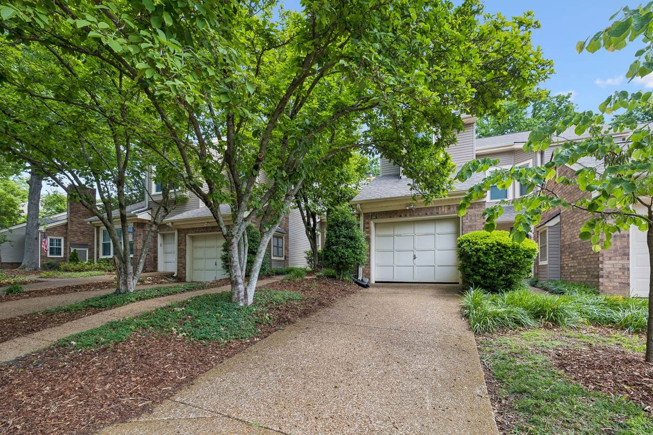 524 Belair Way - Photo 1