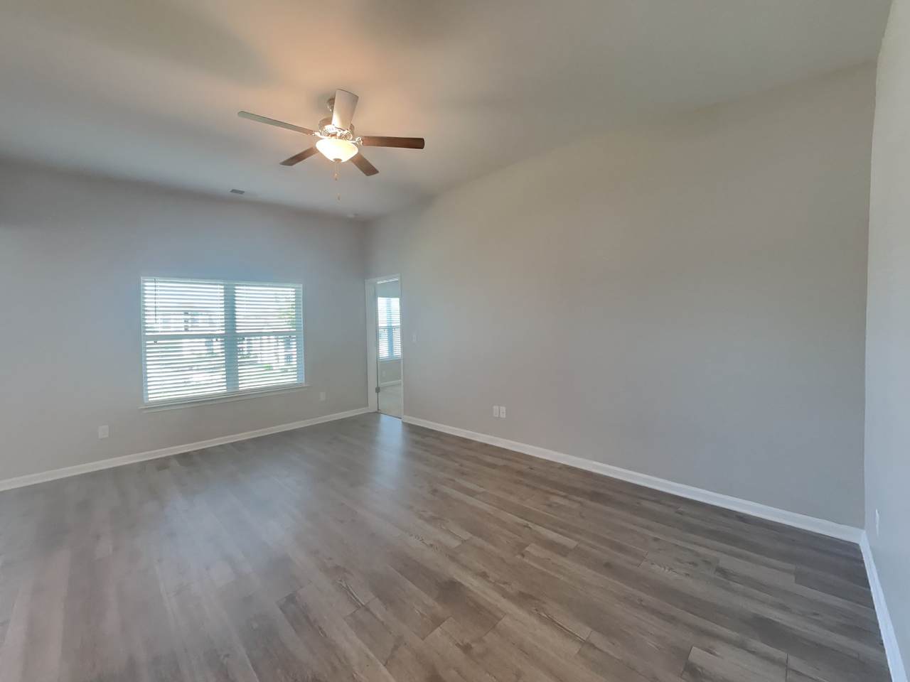 https://bt-photos.global.ssl.fastly.net/nashville/1280_boomver_1_RTC3216000-1.jpg