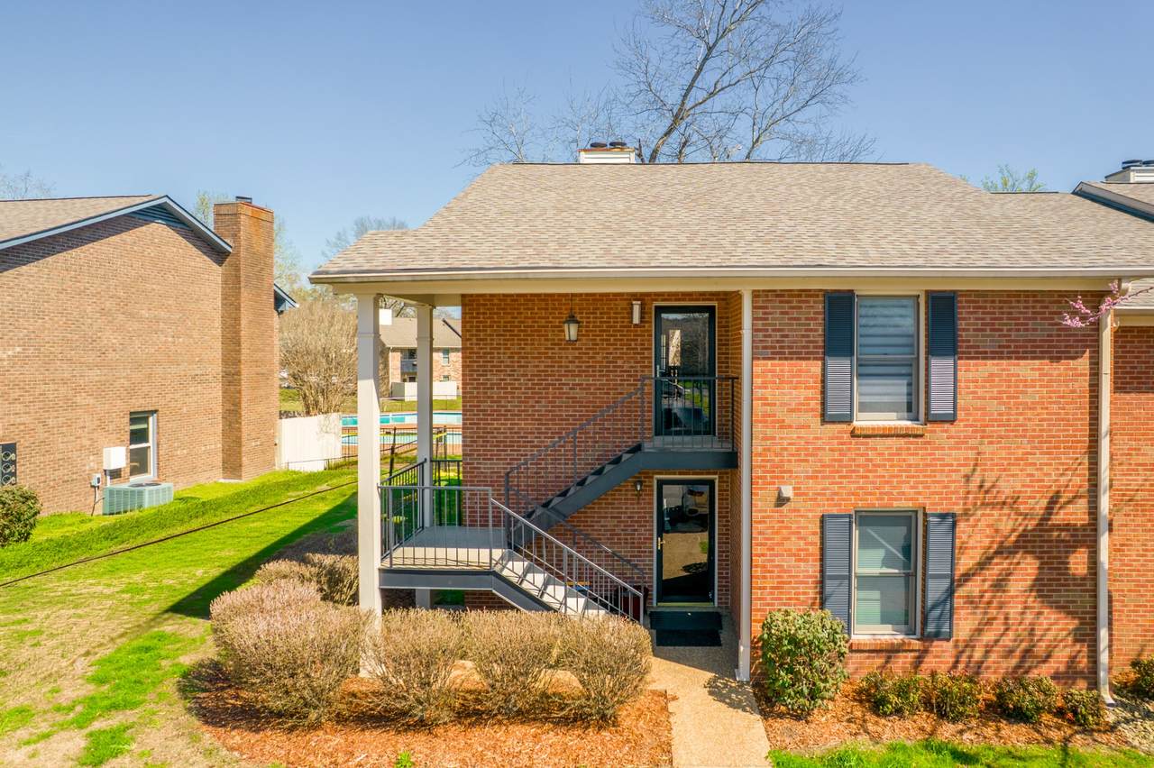 312 Westfield Dr - Photo 1