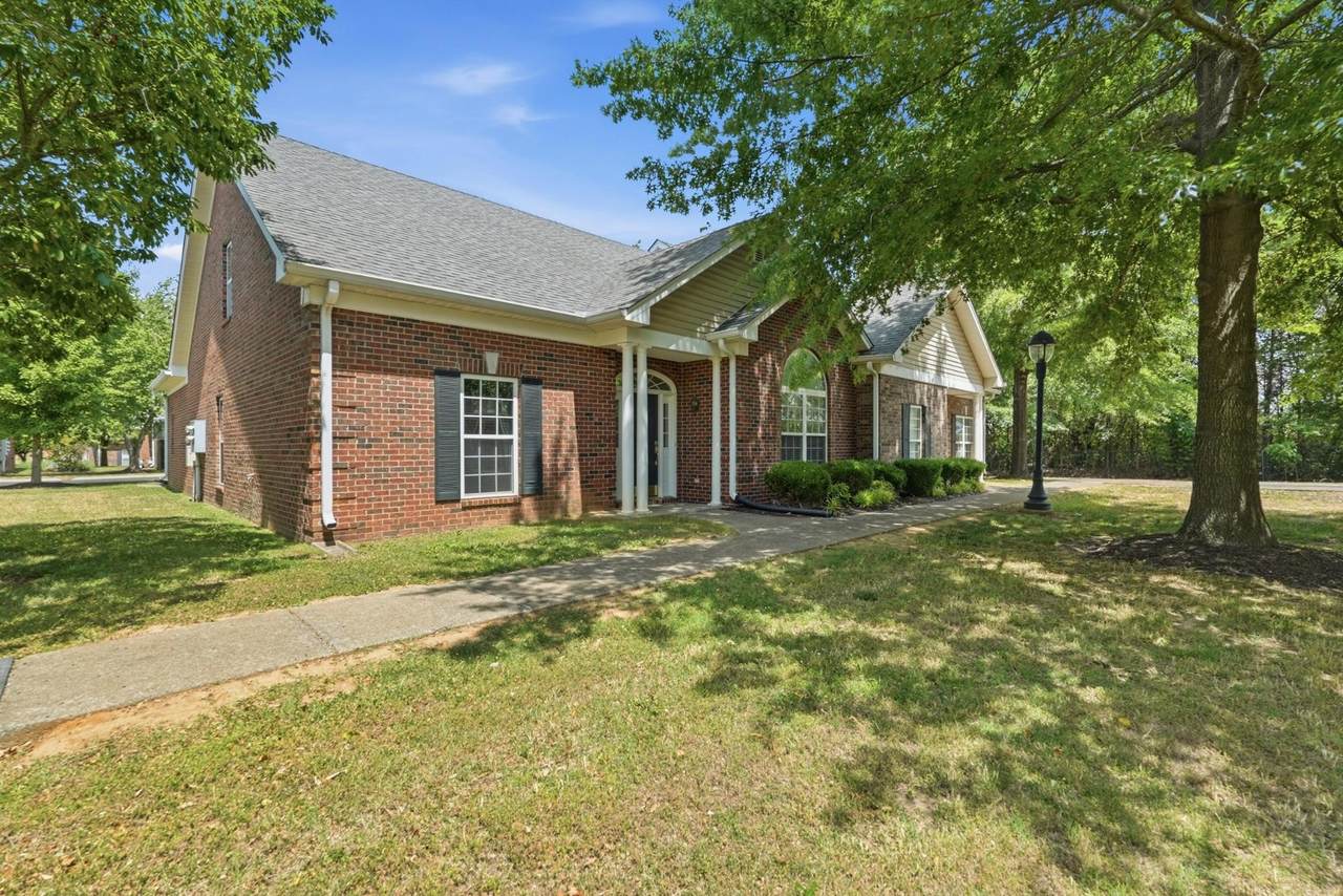 https://bt-photos.global.ssl.fastly.net/nashville/1280_boomver_1_RTC3216391-1.jpg