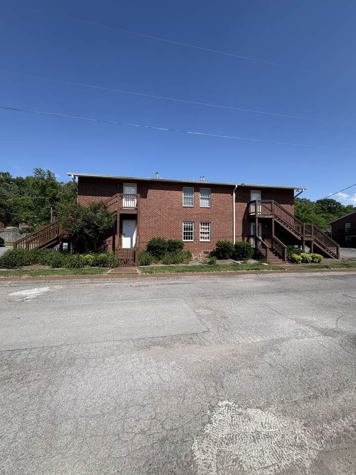 201 Brooke Castle Dr - Photo 1