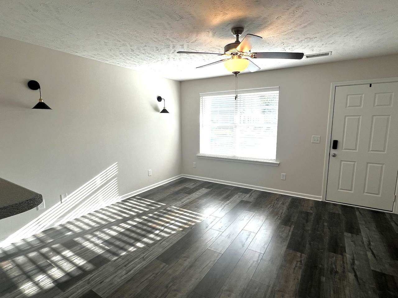 https://bt-photos.global.ssl.fastly.net/nashville/1280_boomver_1_RTC3216738-1.jpg