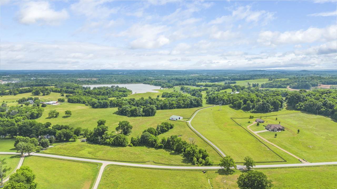 https://bt-photos.global.ssl.fastly.net/nashville/1280_boomver_1_RTC3216851-1.jpg