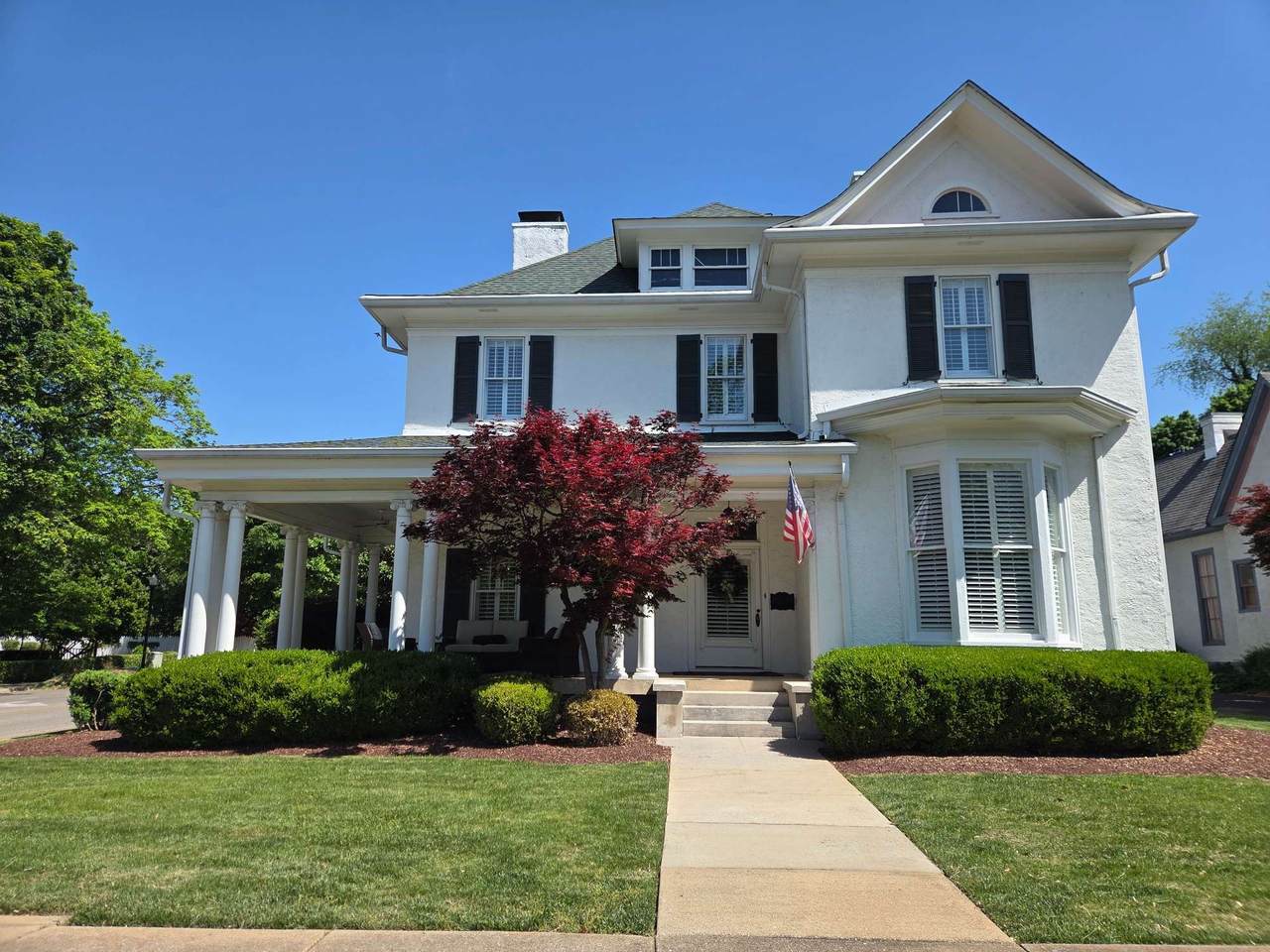 401 E Main St - Photo 1