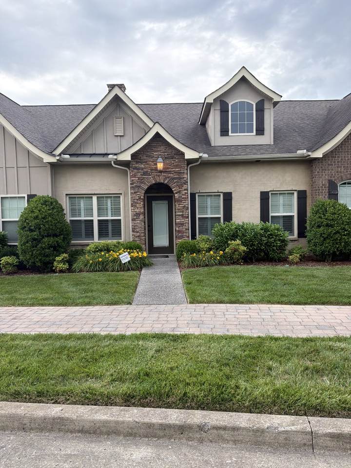 116 Bellingdon Dr - Photo 1