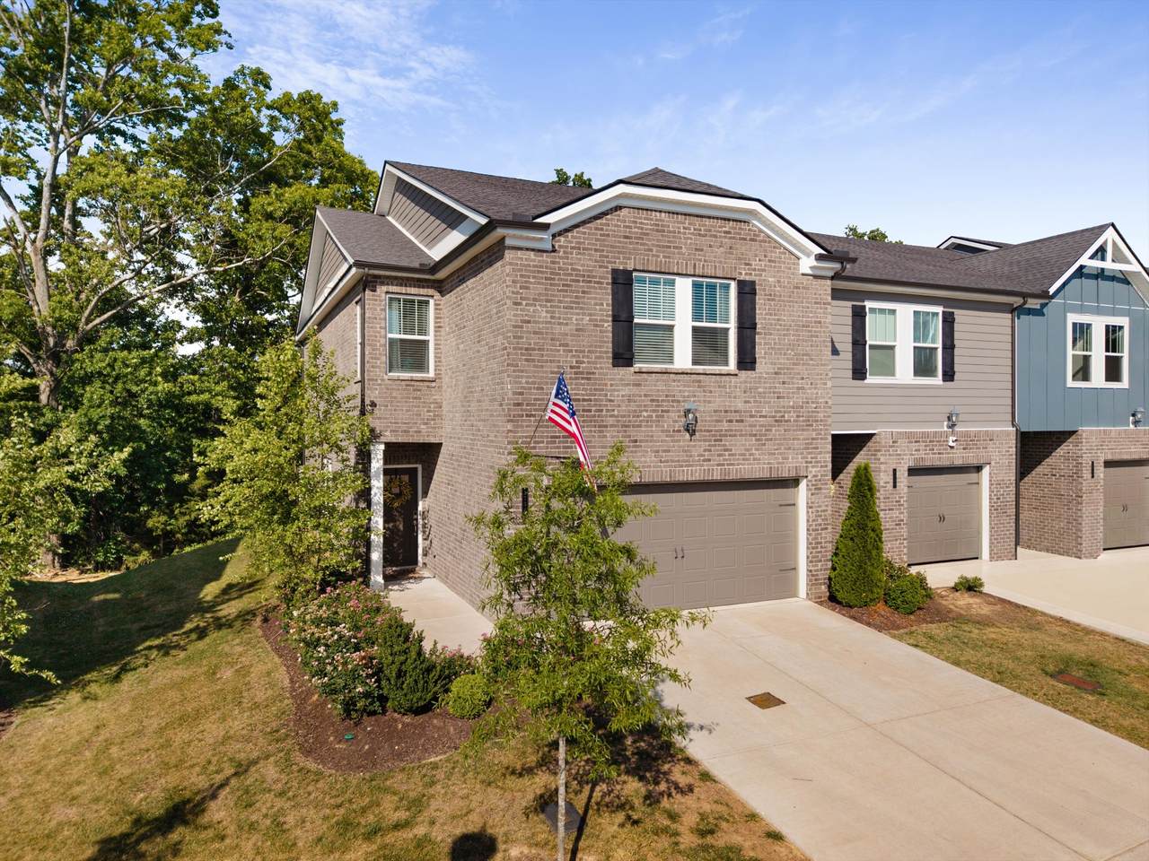 1734 Tahoma Dr - Photo 1