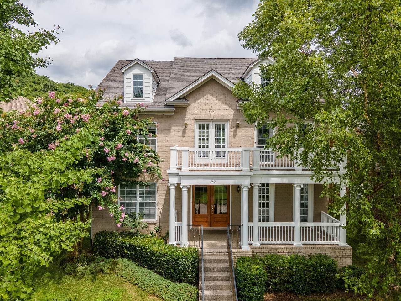 https://bt-photos.global.ssl.fastly.net/nashville/1280_boomver_1_RTC3217839-1.jpg