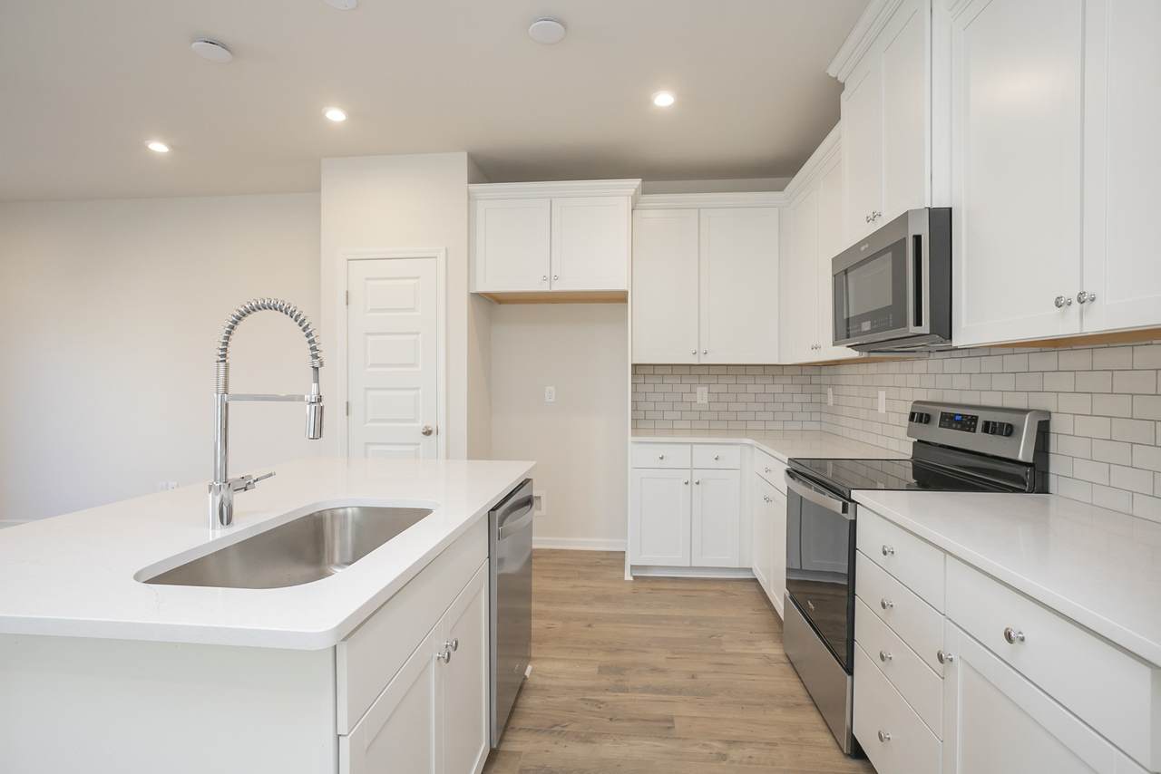 5342 Bellflower Hls - Photo 1