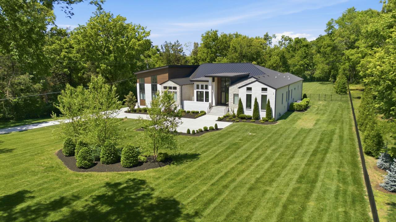 5655 Granny White Pike - Photo 1