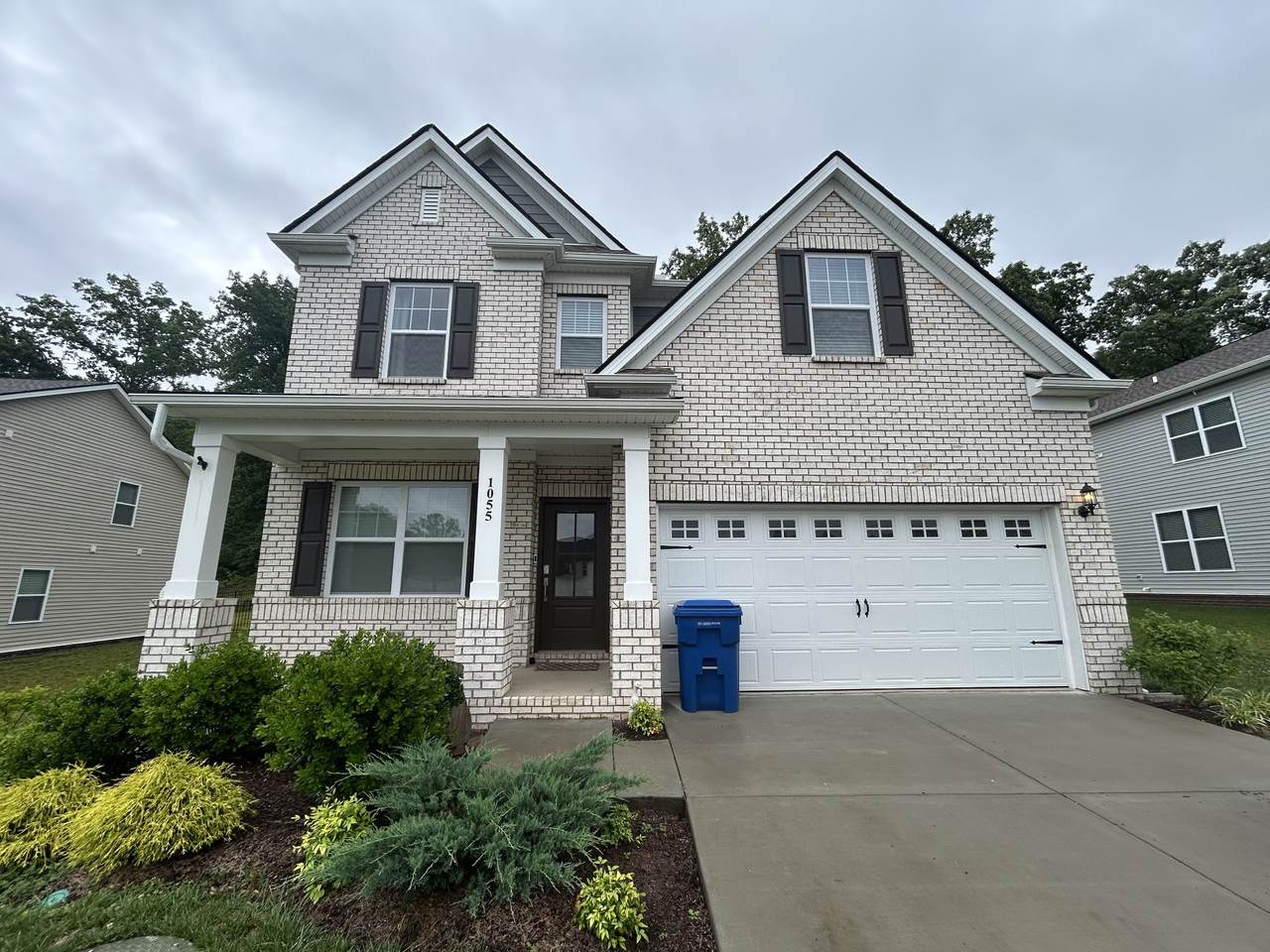 1055 Ross Farms Blvd - Photo 1