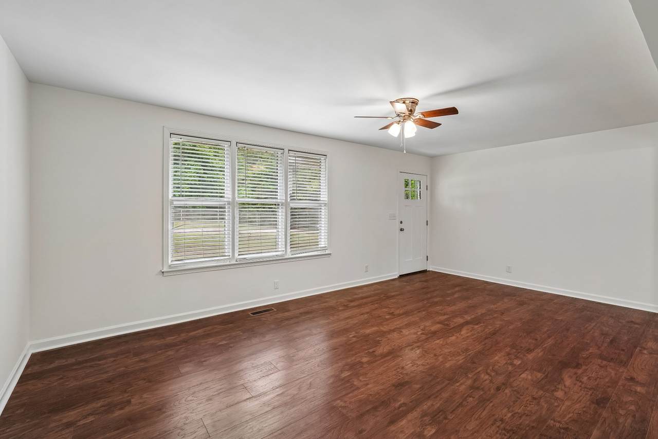 https://bt-photos.global.ssl.fastly.net/nashville/1280_boomver_1_RTC3220192-1.jpg