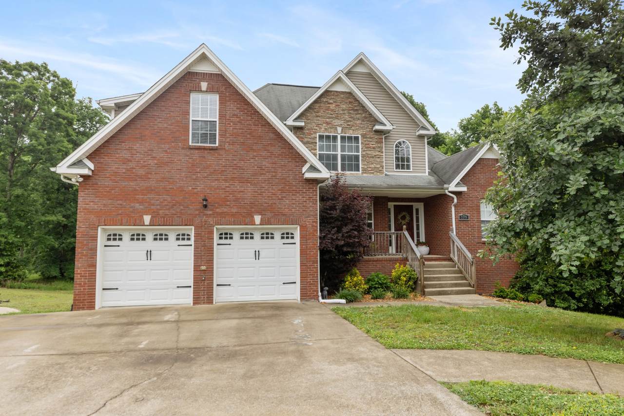 379 Misty Dr - Photo 1