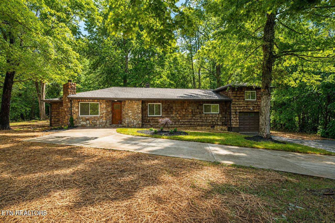 2212 Byington Solway Rd - Photo 1