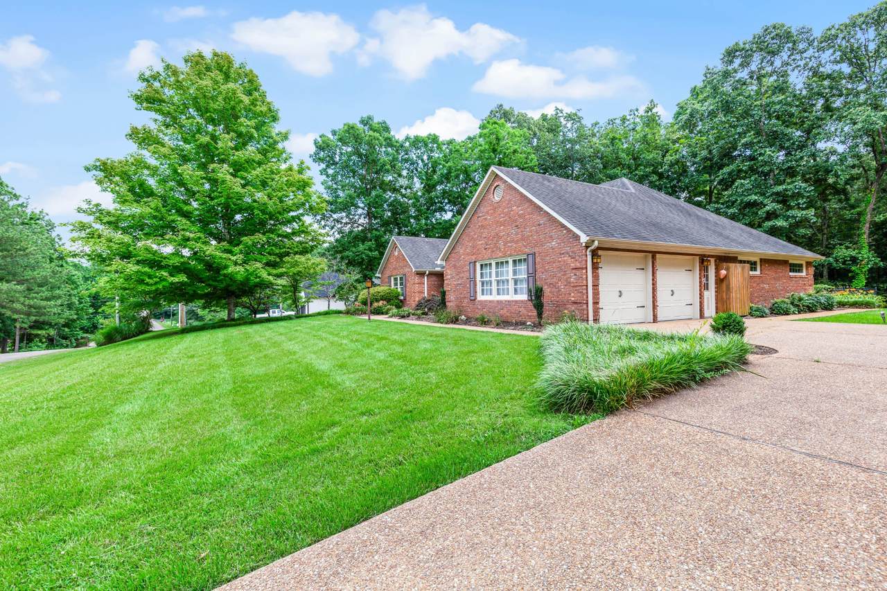 https://bt-photos.global.ssl.fastly.net/nashville/1280_boomver_1_RTC3220393-1.jpg