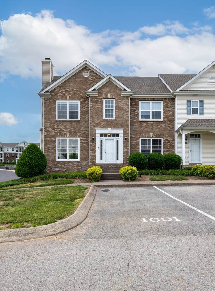 1001 Mckenna Dr - Photo 1