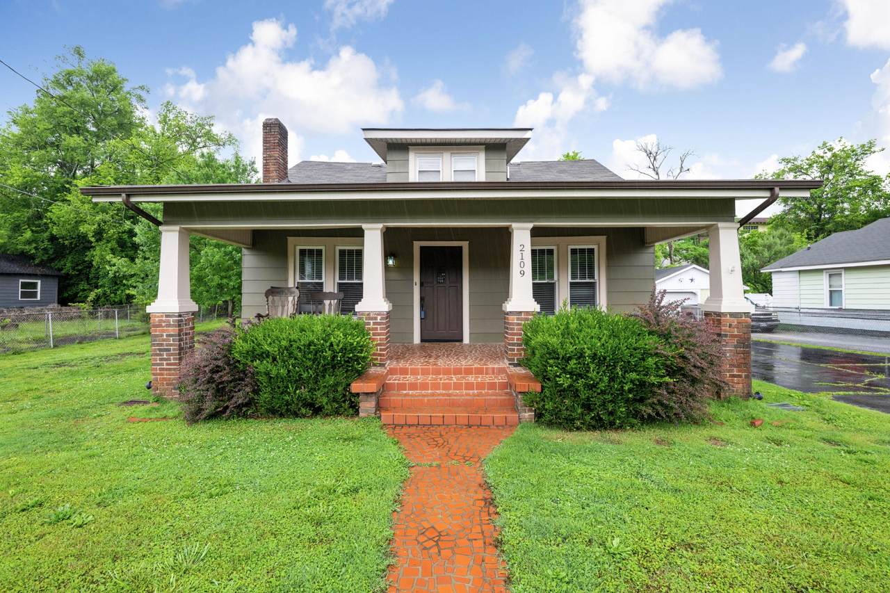 2109 Lyndon Avenue - Photo 1
