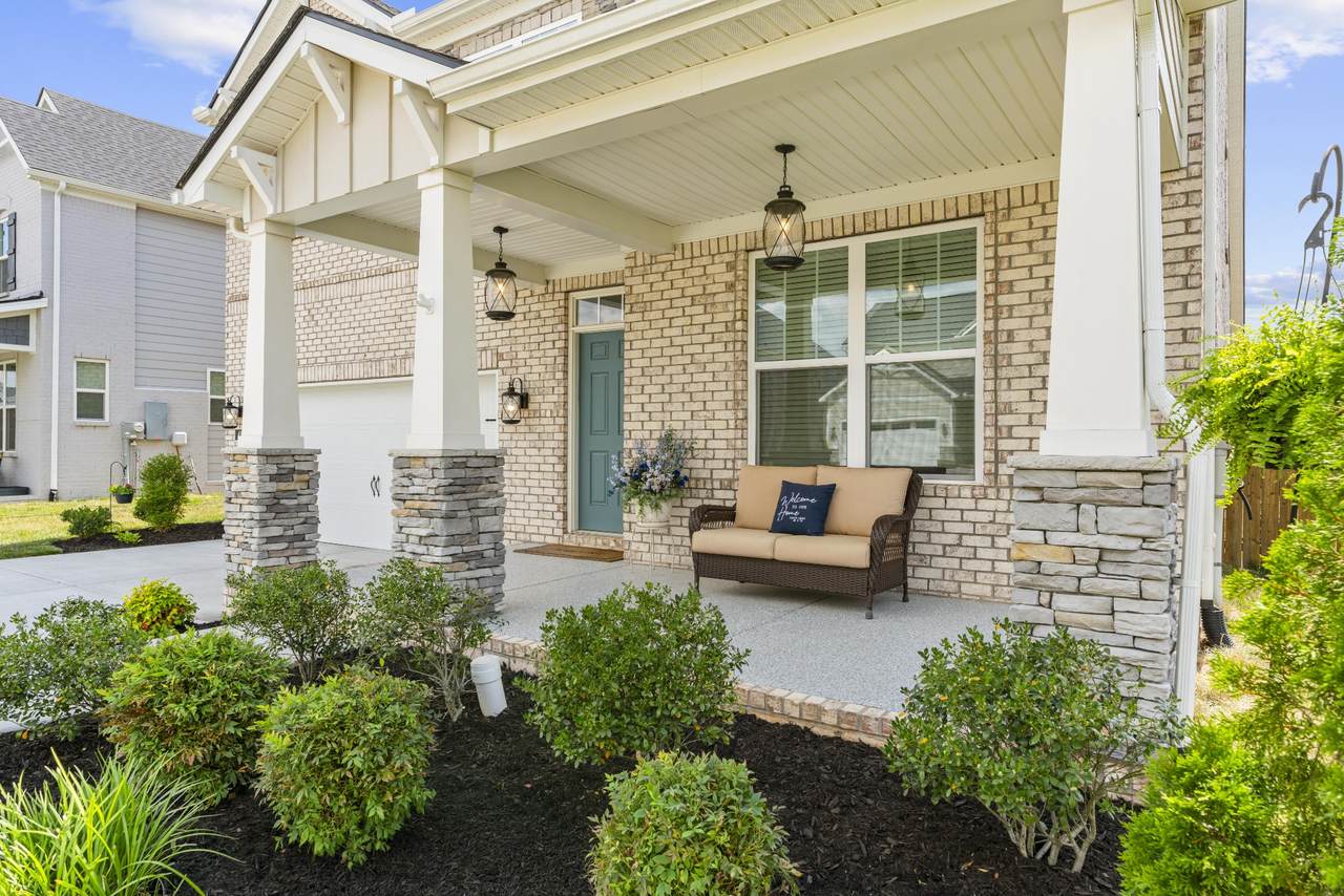 413 Mabels Way - Photo 1