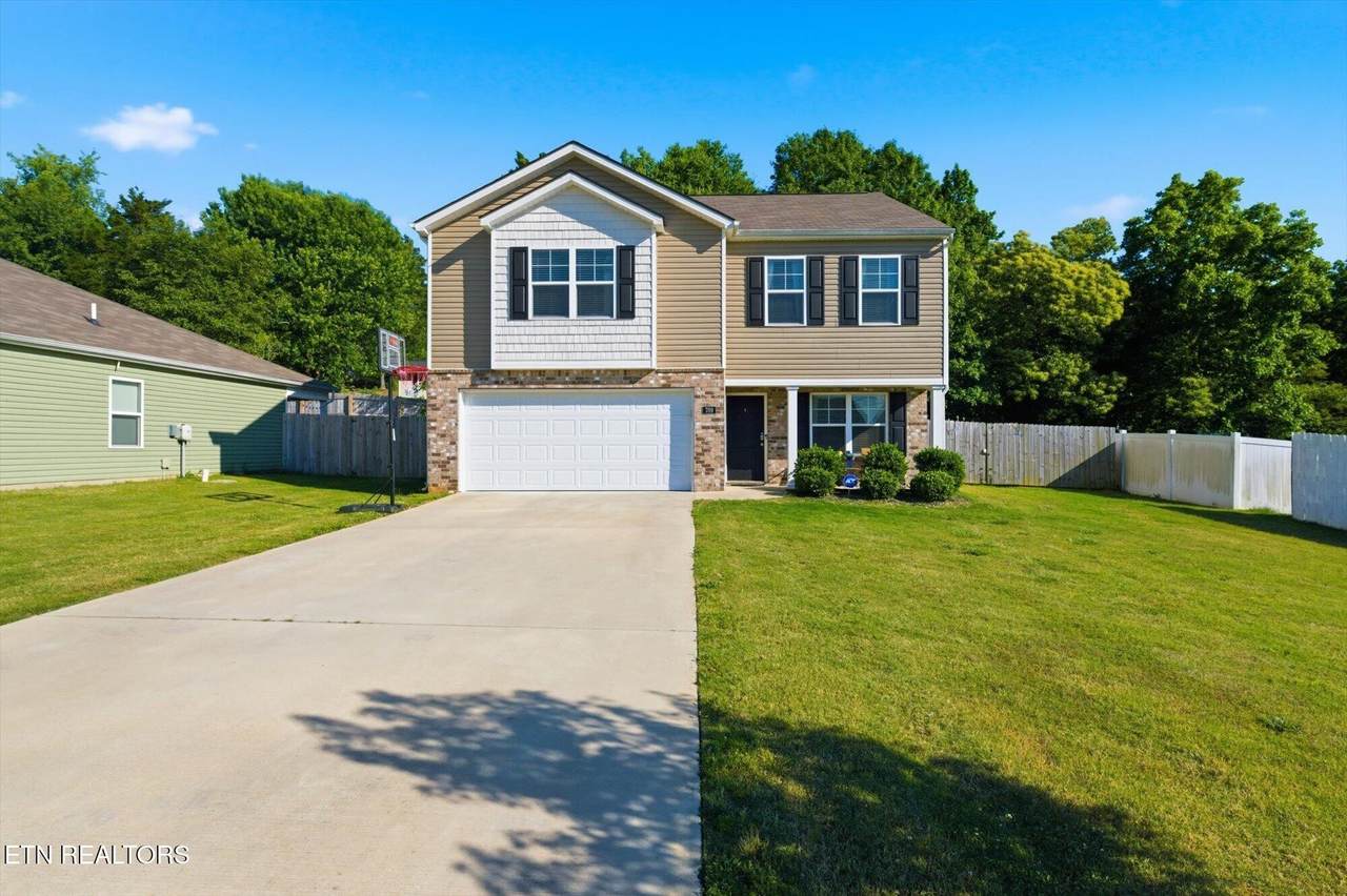 709 W Tellico Ave - Photo 1