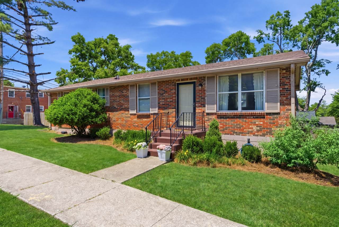 1514 Wedgewood Ave - Photo 1