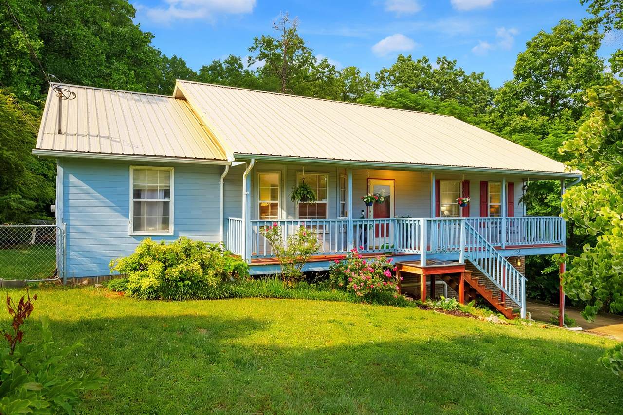 406 Fairhill Drive - Photo 1
