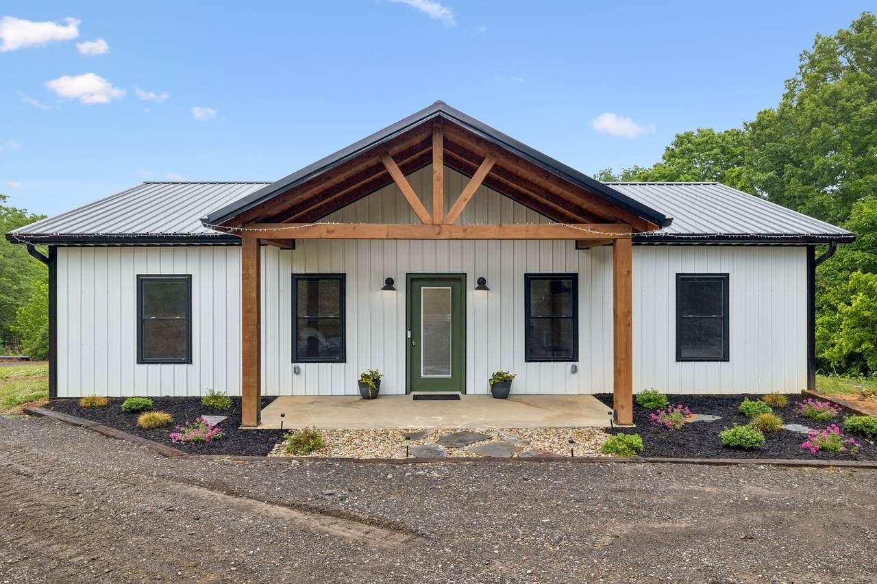 1183 Saddle Tree Rd - Photo 1