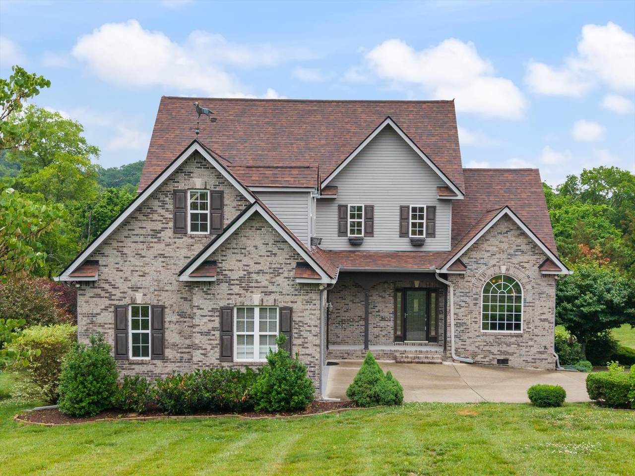 2216 Twin Peaks Ct - Photo 1