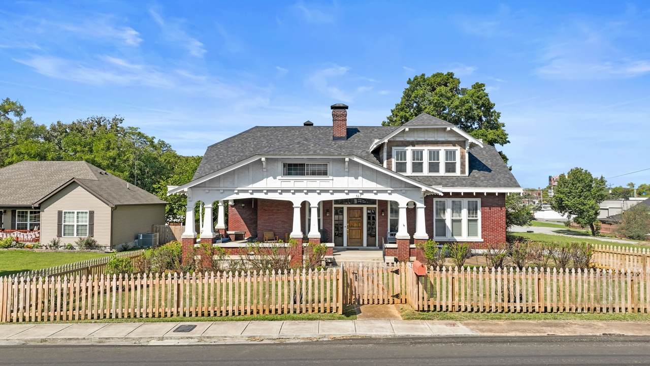 https://bt-photos.global.ssl.fastly.net/nashville/1280_boomver_1_RTC3220725-1.jpg