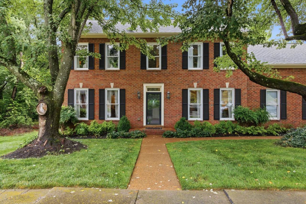 208 Coronation Ct - Photo 1