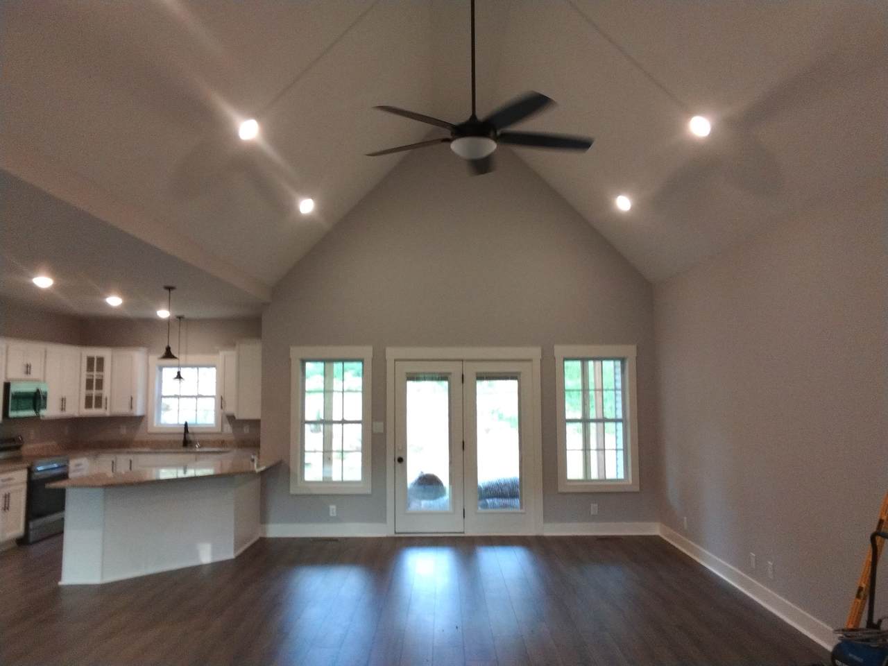 https://bt-photos.global.ssl.fastly.net/nashville/1280_boomver_1_RTC3220821-1.jpg