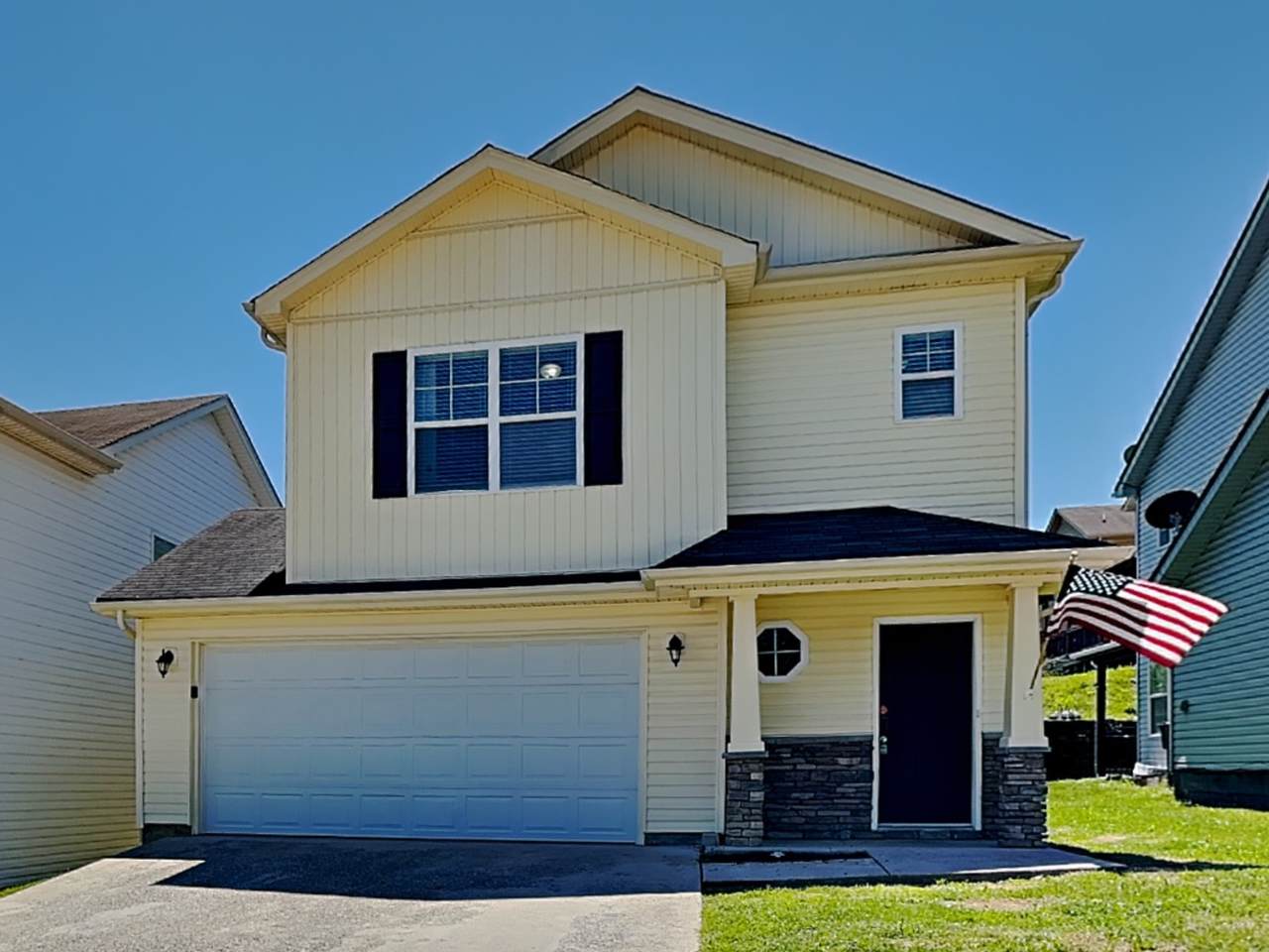 705 Griggs Pl - Photo 1