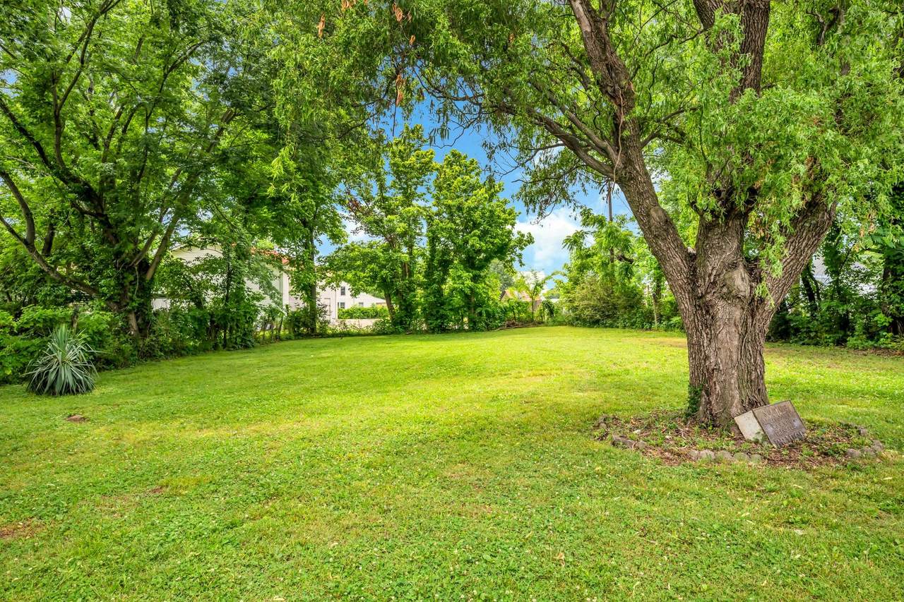 https://bt-photos.global.ssl.fastly.net/nashville/1280_boomver_1_RTC3220947-1.jpg