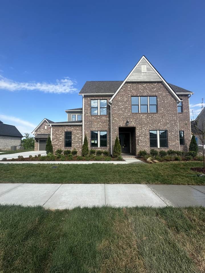 165 Manor Way - Photo 1