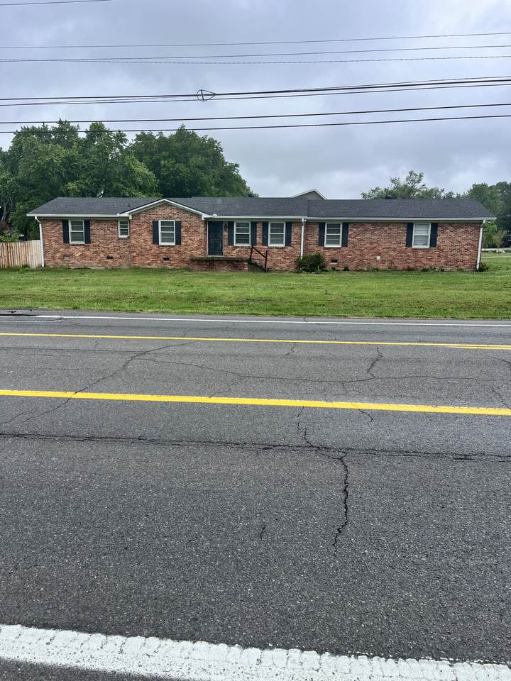 102 Gwen Ave - Photo 1